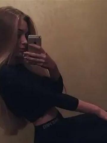 Карина фото 2